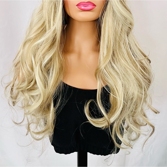 Gorgeous Premium Fiber Ombre Blonde Mix Wig with a Versatile 13x3 Lace Front - Picture 11 of 11